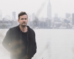 Escucha “Pelican”, lo nuevo de Bonobo