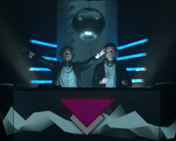 Kollektivet parodian la escena actual de la música electrónica