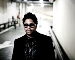 A FELIX DA HOUSECAT NO LE DEJAN ENTRAR EN BERGHAIN