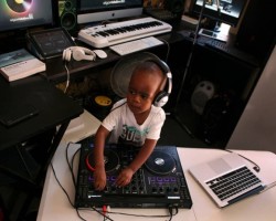 ORATILWE HLONGWANE, EL DJ DE 2 AÑOS CAUSA SENSACIÓN EN EL MUNDO