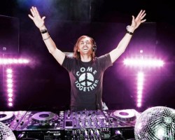 DAVID GUETTA Y SU IDEA DE PINCHAR COMO UN “OLD SCHOOL”