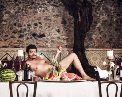 SETH TROXLER COCINA PARA LOS MÁS NECESITADOS EN ÁMSTERDAM