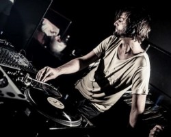 RICARDO VILLALOBOS EXPULSADO DE UN SHOW