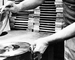 VINILOS 2.0: EL FUTURO DEL SONIDO
